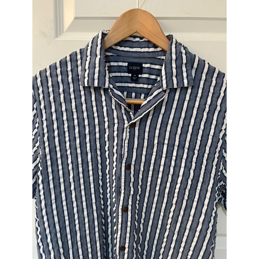 J.Crew Mens Seersucker Stripe Short Sleeve Camp Shirt Navy Blue White Size M